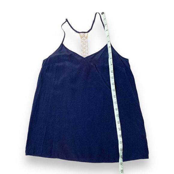 Lilly Pulitzer Navy Silk Macrame Crochet Back Dusk Top Racerback Women’s Size XS - Picture 9 of 9